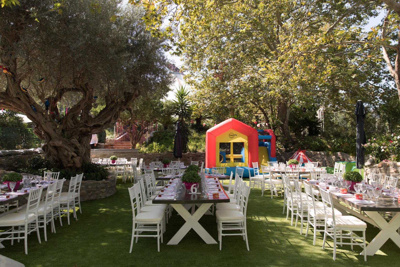 42523216_587650378319728_3872519230502993920_o